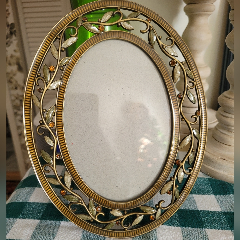 Elegant Gold and Green Oval Picture Photo Frame